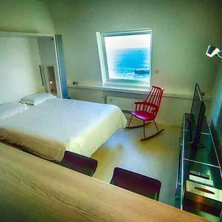 Les Echappees Belles - Du Phare Apartment *